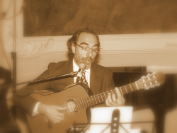 View this image in original resolution: Pino de Maio