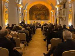 View this image in original resolution: pubblico2.jpeg